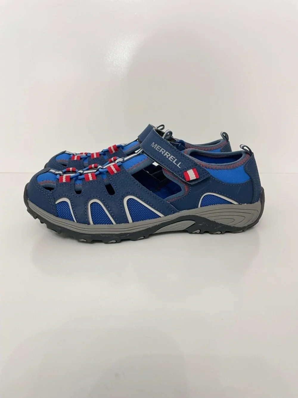 Merrell Kids Hydro Water Blue Closed-Toe Sandal size 5 Beach Travel Swim School